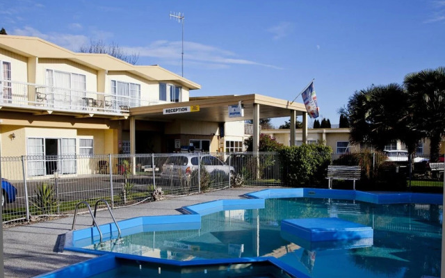 Apple Motor Inn