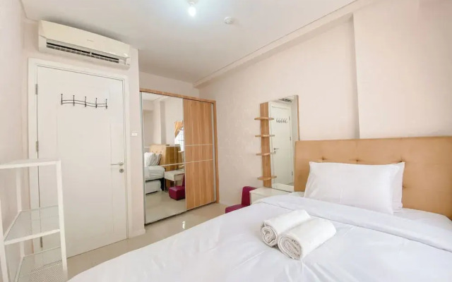 Trendy Space 1Br Apartment At Parahyangan Residence