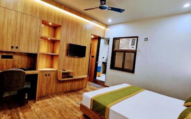 Sharda dinings Gorakhpur