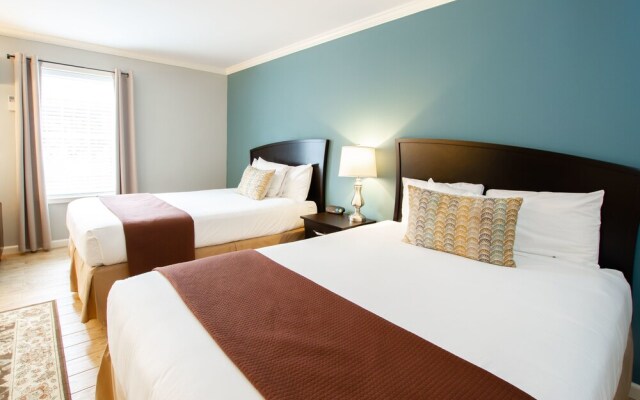 The Dahlonega Square Hotel & Villlas