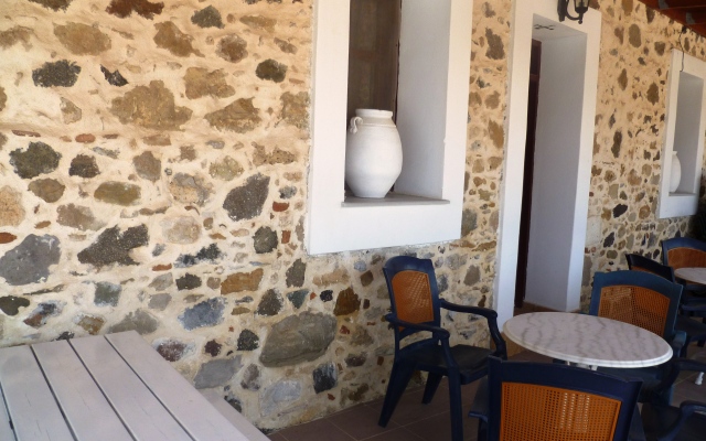 Paraschos Studios