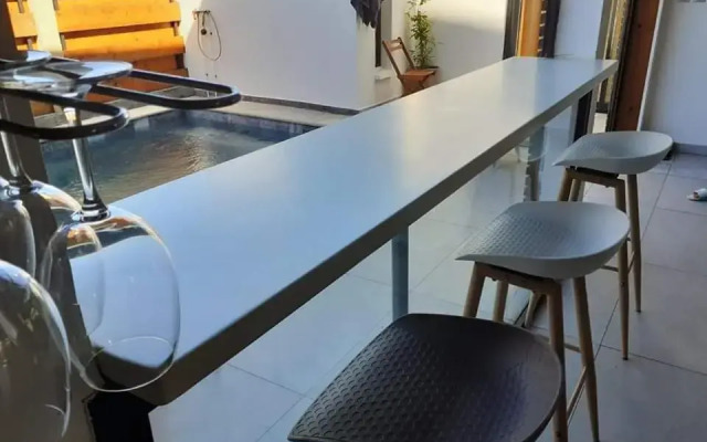 2 charmants LOFTS avec piscine