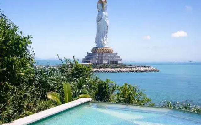 Tree House Nanshan Sanya