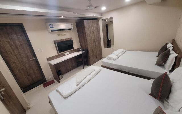 Hotel Heritage - Near Trade Center, Visa Consulate BKC
