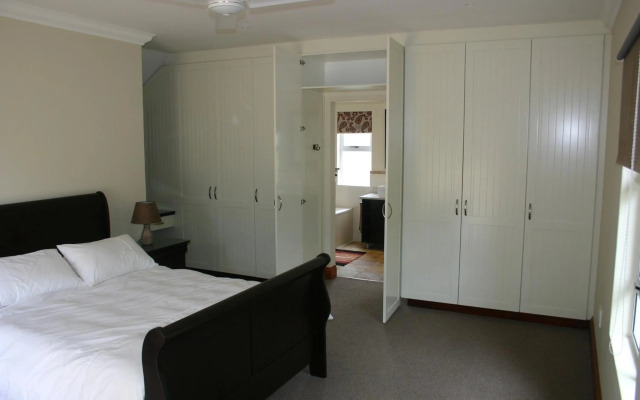 Barbados 13, Caribbean Estate