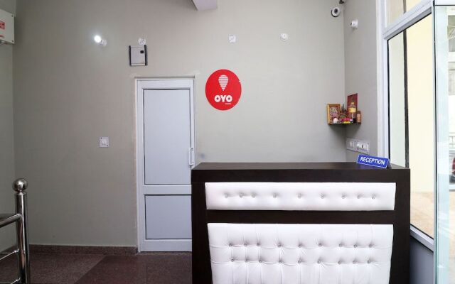 OYO 13655 Hotel Benog Breeze