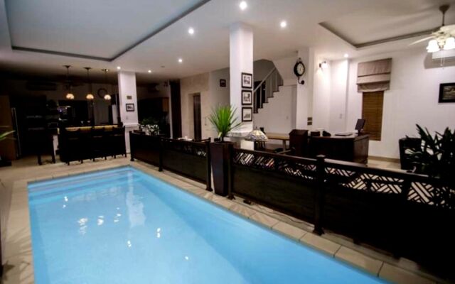 Frangipani Boutique Hotel Da Nang