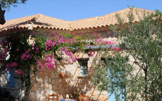 Strofilia Apartments