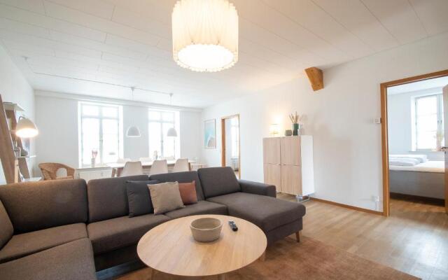 Exclusive 2 Bedroom Apartment
