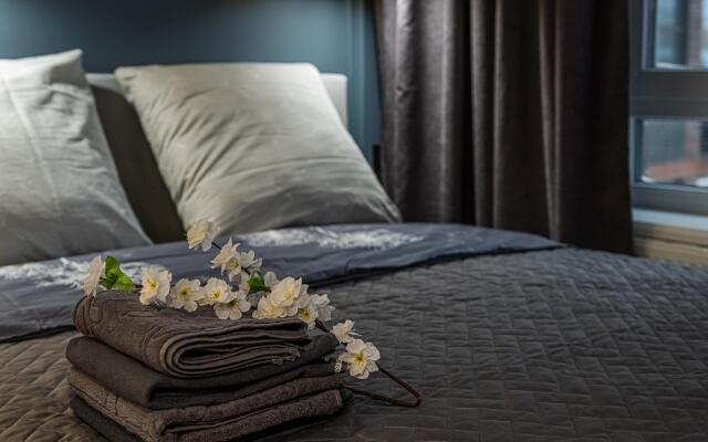 2ROOMS (2РУМС) на улице Максима Горького