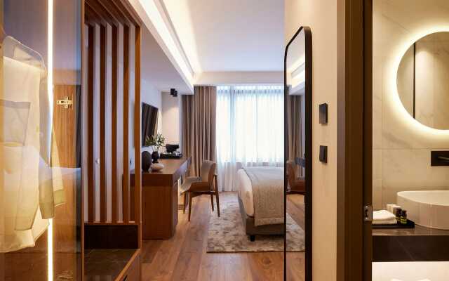 Teight Hotel