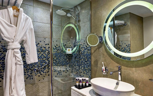 Mercure Ismailia Forsan Island Hotel