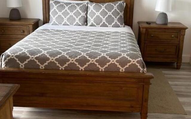 North Bay Village Apartment