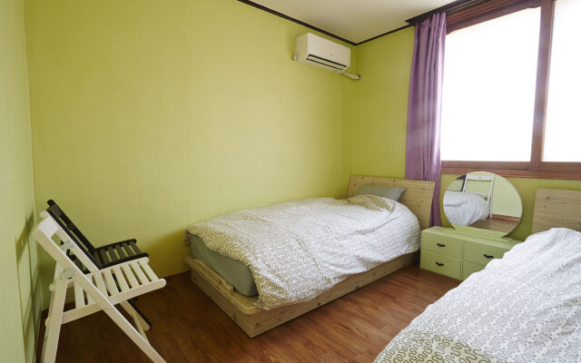 Owl Guesthouse - Hostel