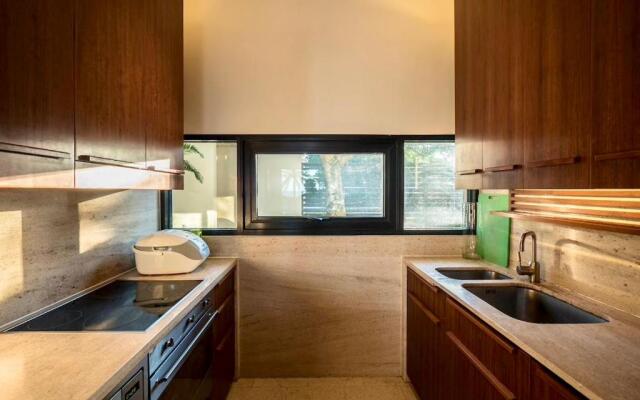 Beachfront villa 3bedrooms romantic for honeymoon