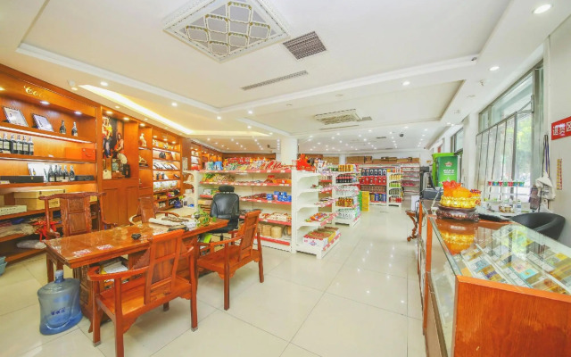 Renqiu Yueheng Business Express Hotel