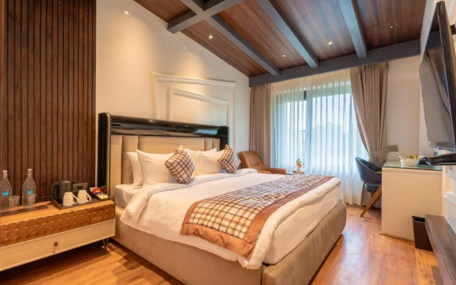 Hanric by Eight Continents Ikshana Luxe