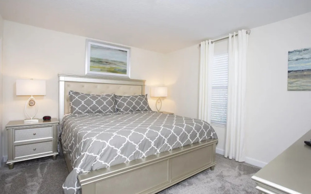 Champions Gate 1600 A