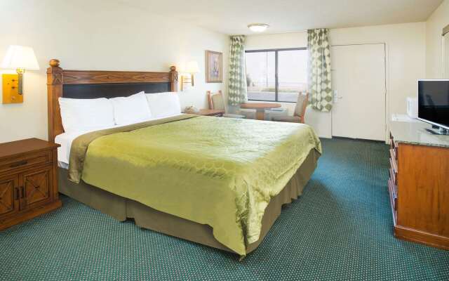 Travelodge by Wyndham Indio