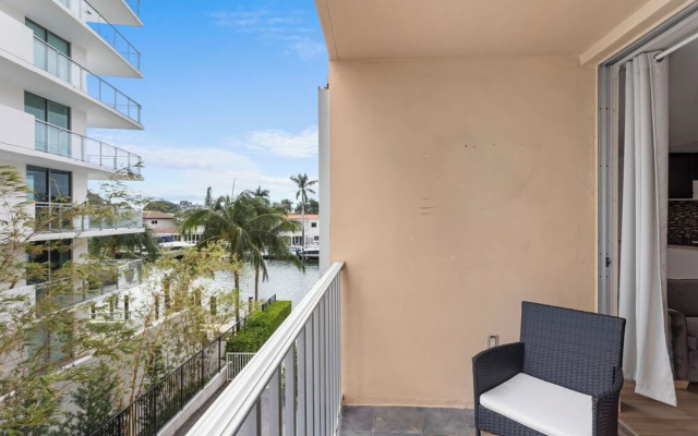 Bay Harbor Sunset Apt 3B