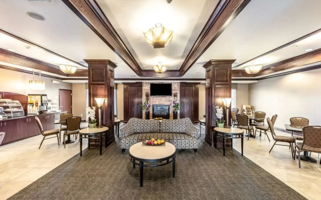 Red Lion Inn & Suites Mineral Wells