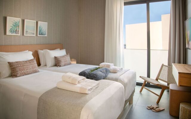 Louis Chris Le Mare Gold Luxury Villa