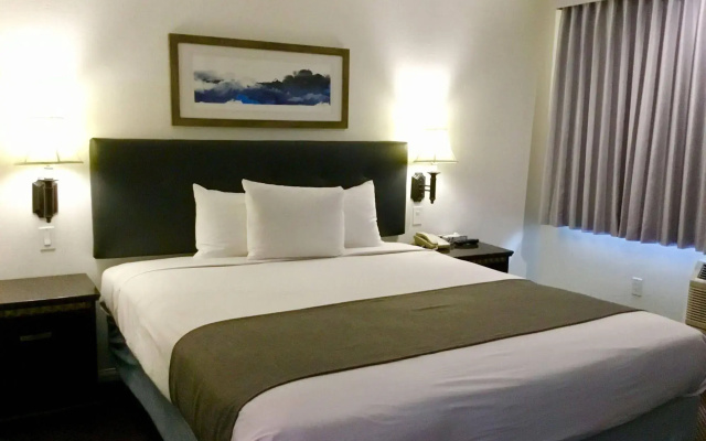 San Diego Downtown Lodge