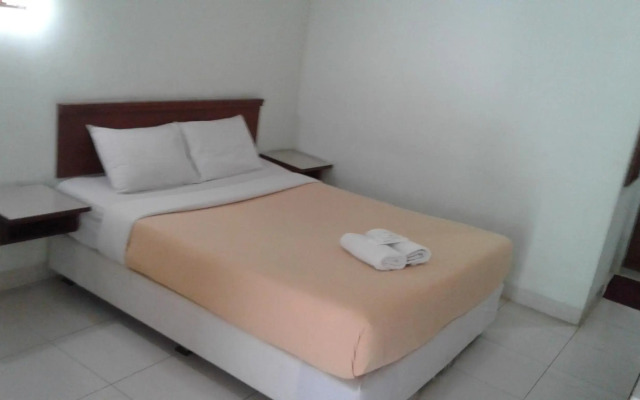 Pandu Lakeside Hotel Parapat - Toba Lake