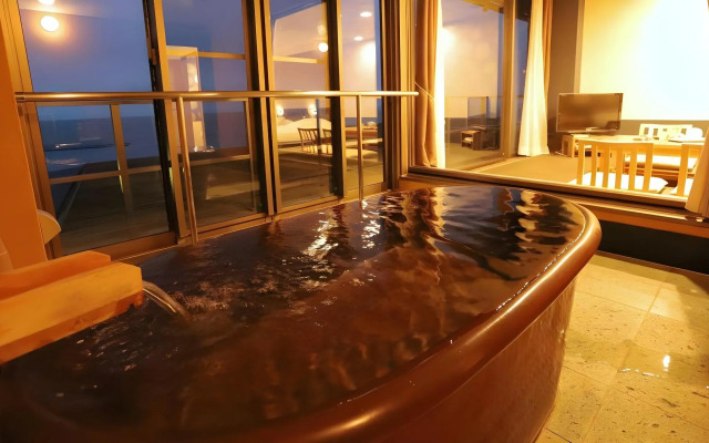 Bayside Square Kaike Hotel