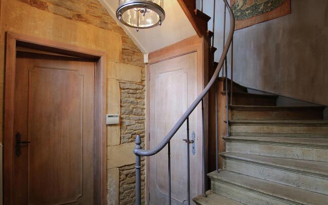 Unique Holiday Home in Virton With Jacuzzi