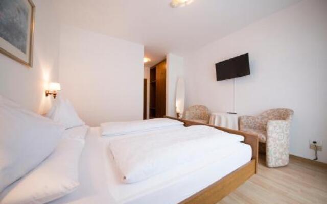 Hotel Pension Weingarten