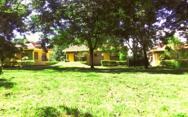 Mikumi Resort & Campsite