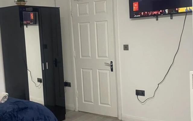 BV Royal Comfy Studiosuite Queensgate Huddersfield