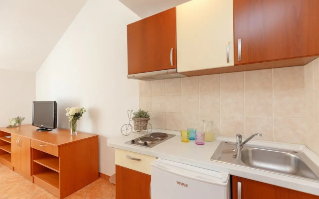 Apartments Mondo