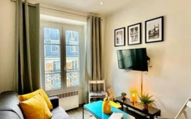 Bright and Stylish for 4 Next Eiffel Tower