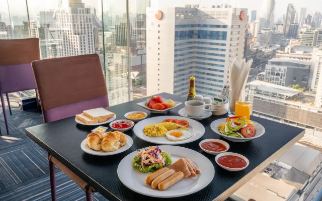 Baiyoke Suite Hostel