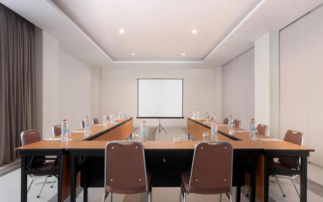 Amaris Hotel Margorejo - Surabaya