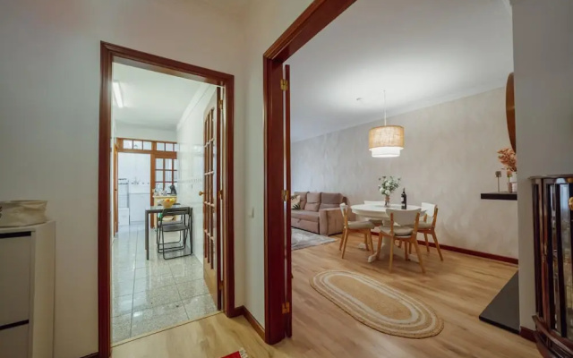 Matosinhos Center Premium Apartment by Vacationy