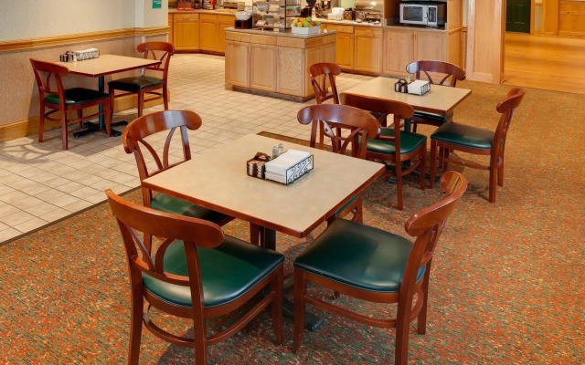Holiday Inn Express & Suites Columbus Airport East by IHG