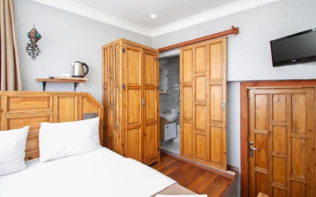 Boutique California Hotel