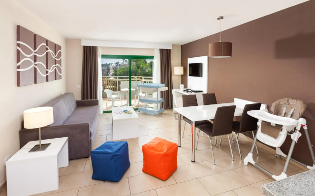 Playaolid Suites & Apartments