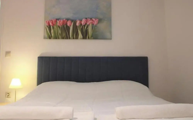 "kalamaki Plaza Apartments \"thalassa\""