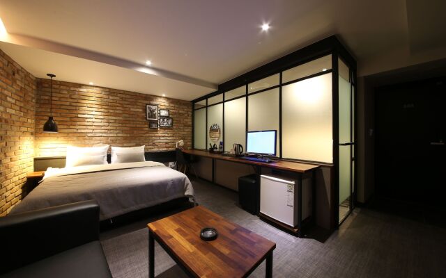 The Last Hotel