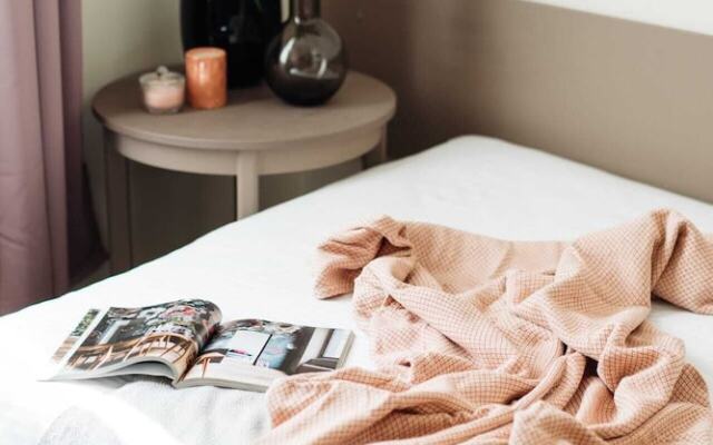 Sapphire Studios by Loft Affair