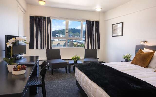 Bay Plaza Hotel