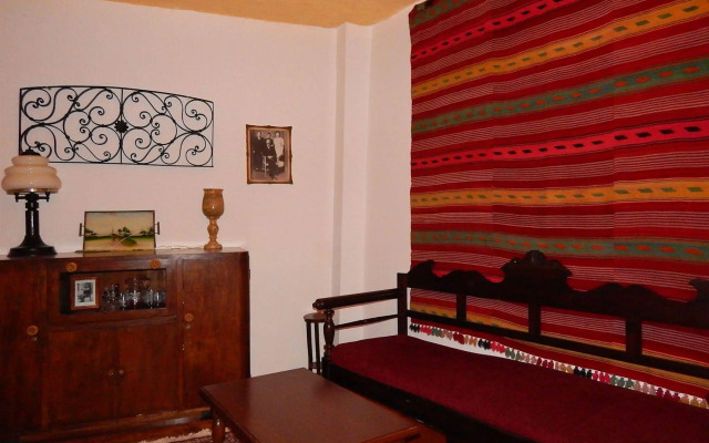 Kasteli Studios & Apartments