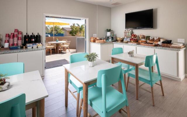 Mariposa Inn & Suites