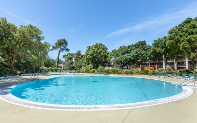 Le Gouic Joli Appartement Piscine
