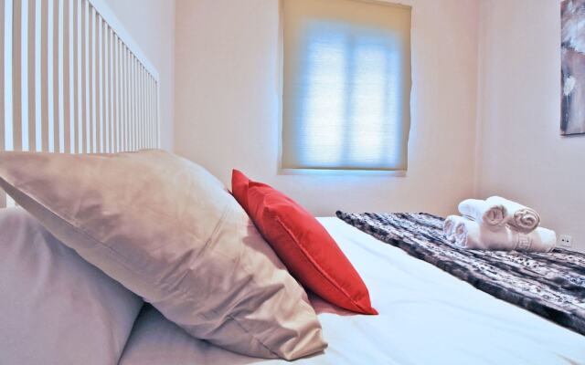 Del Parque Flats - Refino