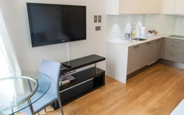Quartermile Luxury Apartment